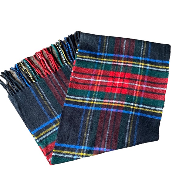 CashMink Plaid Scarf With Long Fringes - Picture 2 of 3